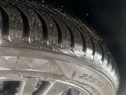 Used 2024 Chevrolet Trax ACTIV w/ Sunroof Package image 46