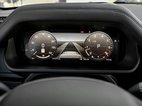 Used 2025 Land Rover Defender 110 S AWD/4WD image 17