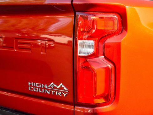 Used 2021 Chevrolet Silverado 3500 High Country w/ Z71 Off-Road Package AWD/4WD image 7