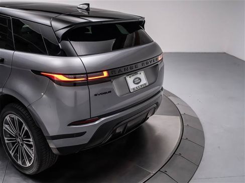 Used 2026 Land Rover Range Rover Evoque S AWD/4WD image 31