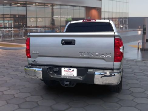 Used 2021 Toyota Tundra SR5 AWD/4WD image 9