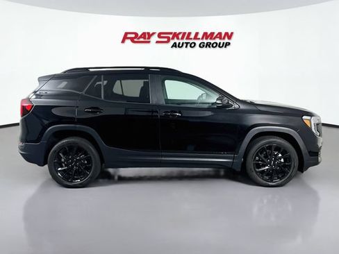 Used 2023 GMC Terrain SLE w/ Driver Convenience Package AWD/4WD image 8