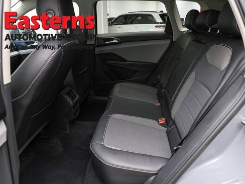 Used 2022 Volkswagen Taos SE AWD/4WD image 20