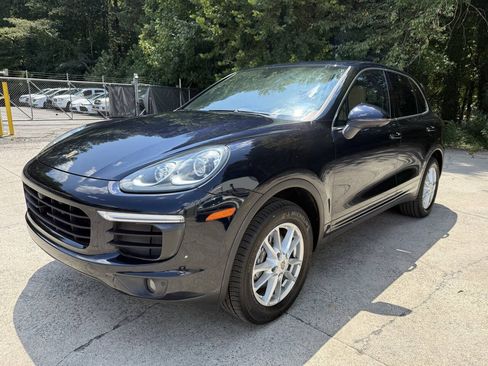 Used 2016 Porsche Cayenne AWD/4WD image 11