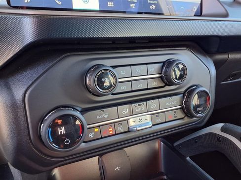 Used 2021 Ford Bronco Outer Banks image 16