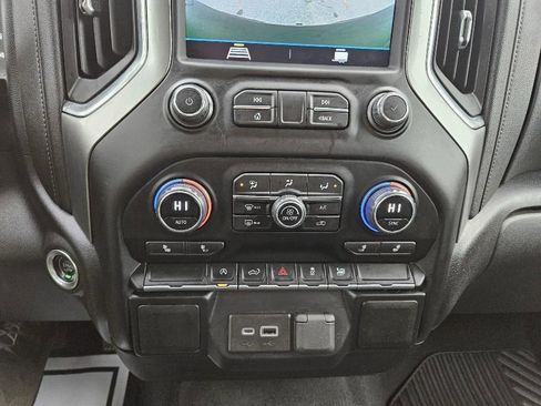 Used 2022 Chevrolet Silverado 1500 LT image 15