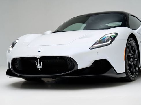 Used 2022 Maserati MC20 Coupe RWD image 39