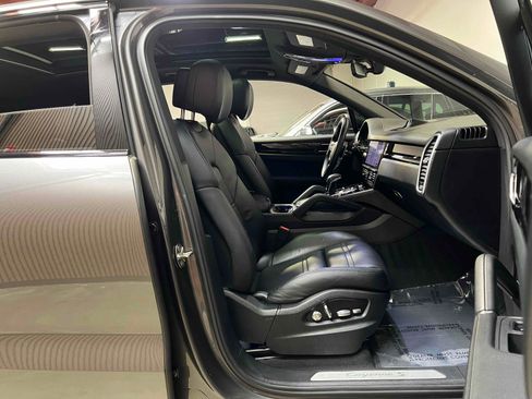 Used 2019 Porsche Cayenne S AWD/4WD image 27