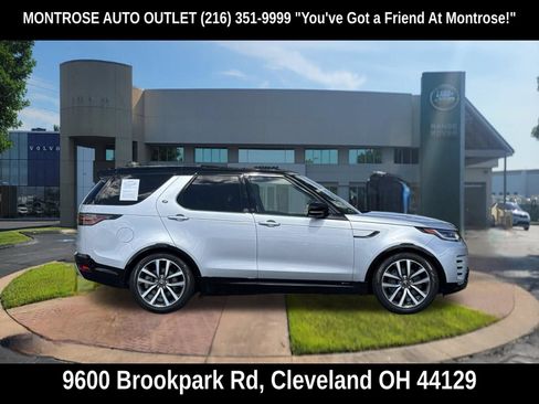 Used 2022 Land Rover Discovery HSE R-Dynamic AWD/4WD image 3