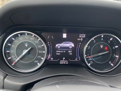 Used 2021 Maserati Levante S GranSport image 27