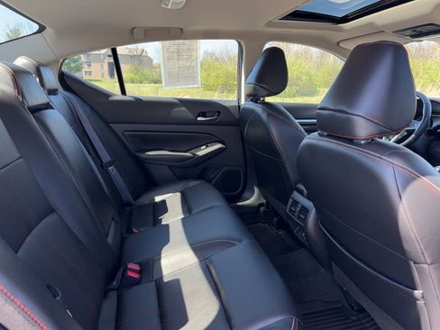 Used 2024 Nissan Altima 2.0 SR image 38