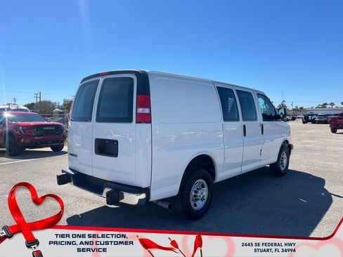 Used 2024 Chevrolet Express 2500 w/ Driver Convenience Package image 7