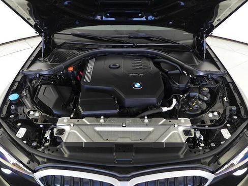 Certified 2023 BMW 330i Sedan w/ Premium Package RWD image 6