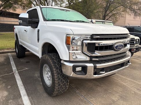 Used 2020 Ford F250 XLT w/ XLT Premium Package image 2