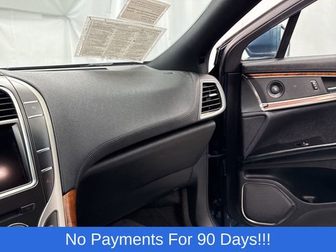 Used 2019 Lincoln Nautilus Reserve image 23