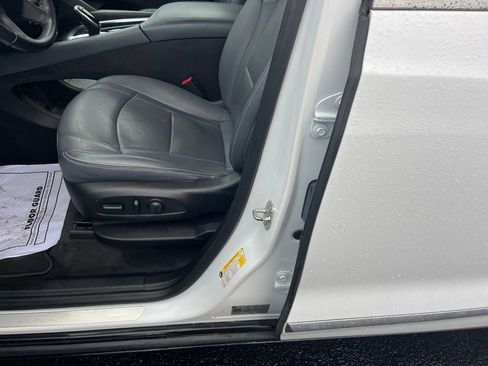 Used 2019 Buick Enclave Essence image 20