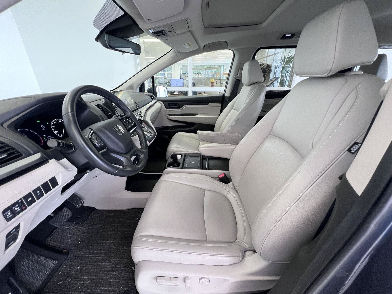 Used 2025 Honda Odyssey EX-L image 11