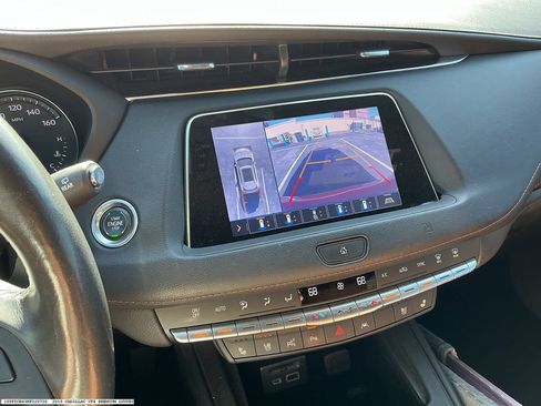 Used 2019 Cadillac XT4 Premium Luxury FWD image 10