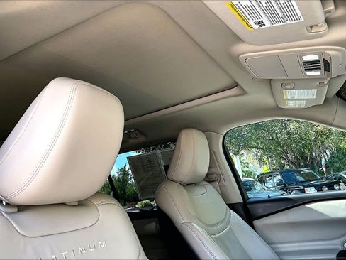 Used 2020 Ford Explorer Platinum w/ Premium Technology Package image 14