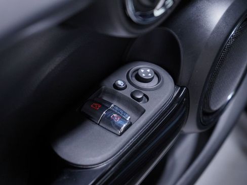 Used 2024 MINI Cooper SE image 14