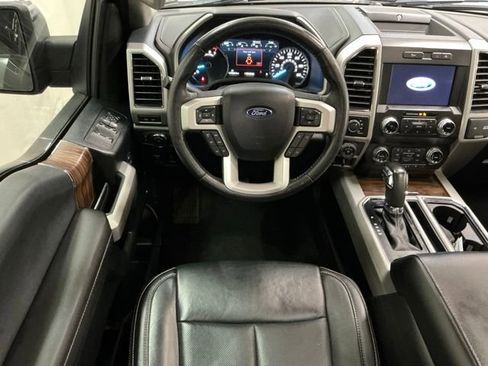 Used 2019 Ford F150 Lariat w/ Equipment Group 502A Luxury AWD/4WD image 12