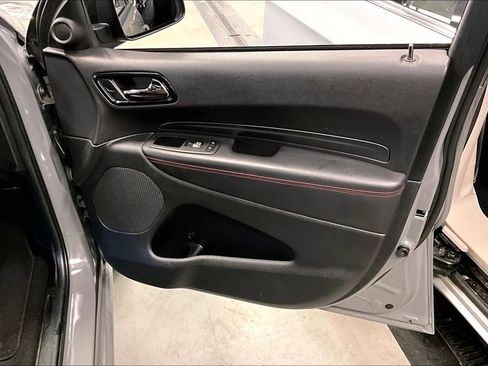 Used 2024 Dodge Durango GT image 28