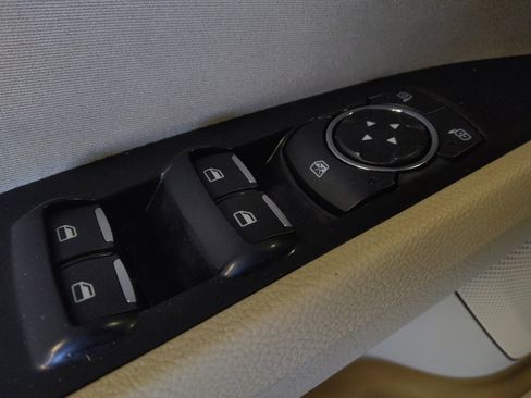 Used 2014 Ford Fusion SE image 27