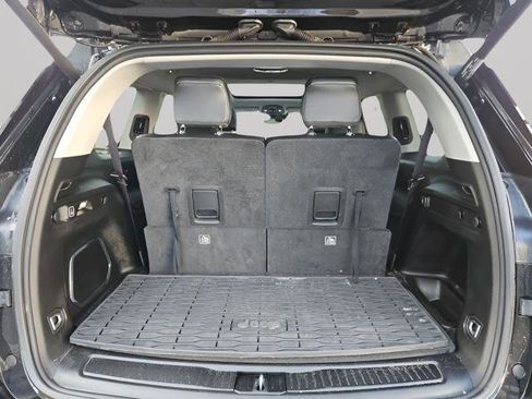 Used 2021 Jeep Grand Cherokee L Limited w/ Luxury Tech Group II image 24