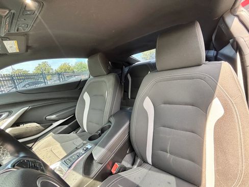 Used 2021 Chevrolet Camaro LT RWD image 10