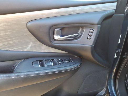 Used 2018 Nissan Murano SL AWD/4WD image 15