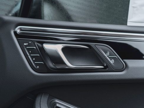 New 2026 Porsche Macan S image 35