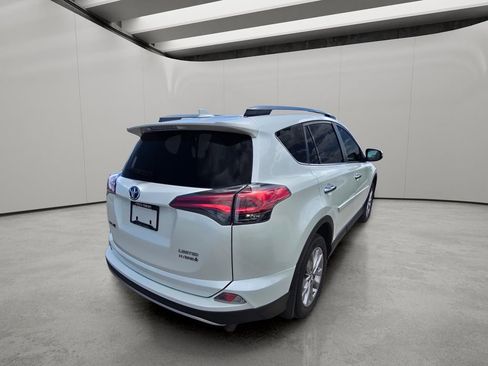 Used 2018 Toyota RAV4 Limited w/ Advanced Technology Package AWD/4WD image 5