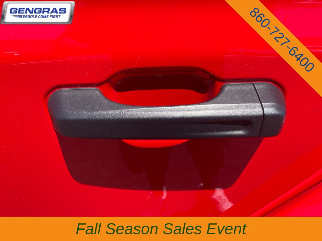 Used 2025 Jeep Wrangler Unlimited Sahara AWD/4WD image 29