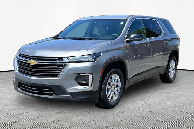 Used 2023 Chevrolet Traverse LS FWD image 3