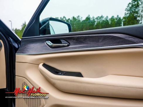 Used 2024 Jeep Grand Cherokee Limited image 15