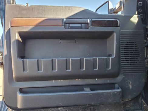 Used 2015 Ford F350 Platinum image 12