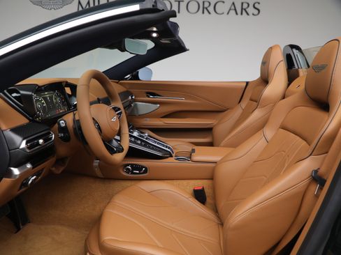 New 2026 Aston Martin V8 Vantage Roadster RWD image 24