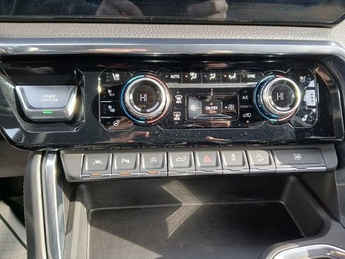 Used 2024 GMC Sierra 1500 Denali w/ Technology Package image 30