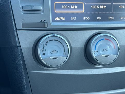 Used 2011 Toyota Camry SE image 27