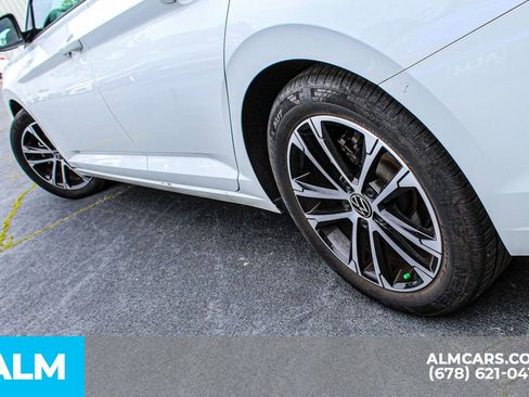 Used 2025 Volkswagen Jetta Sport FWD image 15