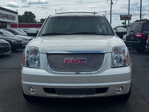 Used 2012 GMC Yukon Denali AWD/4WD image 2