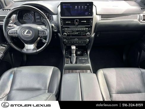 Used 2023 Lexus GX 460 Luxury w/ Sport Design Package AWD/4WD image 16