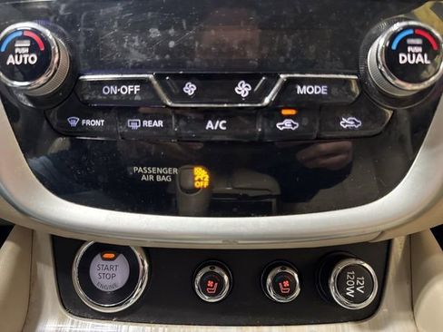 Used 2017 Nissan Murano Platinum w/ Platinum Technology Package image 13