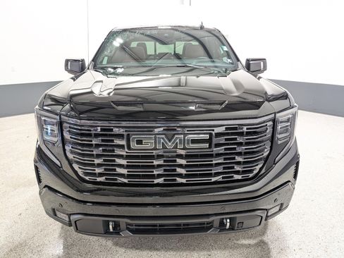Used 2025 GMC Sierra 1500 Denali Ultimate image 8