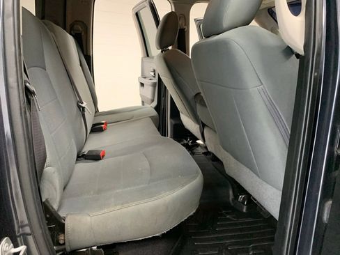 Used 2017 RAM 1500 Classic SLT RWD image 6