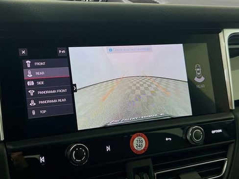 New 2026 Porsche Macan image 17