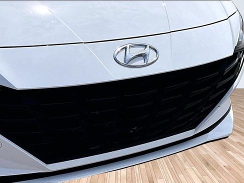 Used 2021 Hyundai Elantra Blue FWD image 24