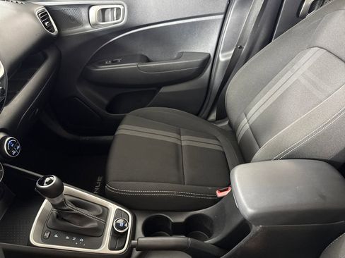 Certified 2023 Hyundai Venue SEL image 20