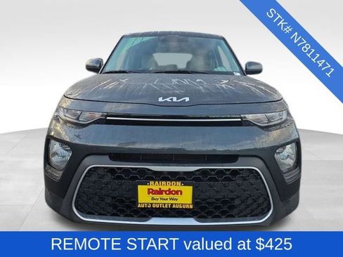 Used 2022 Kia Soul LX image 2
