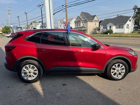 Certified 2023 Ford Escape Active w/ Tech Pack #1 AWD/4WD image 5
